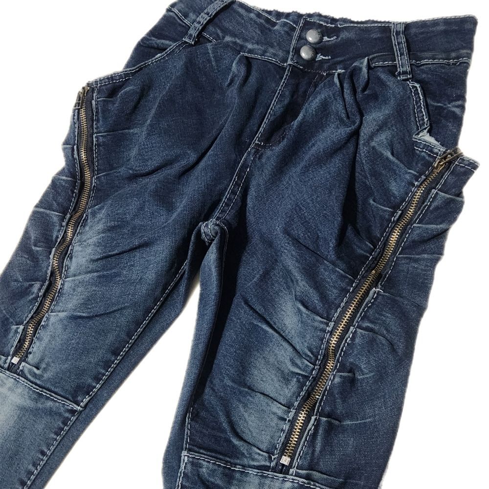 No Name Jeans